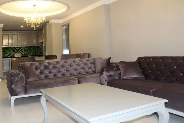 3 +1 Palace Suite