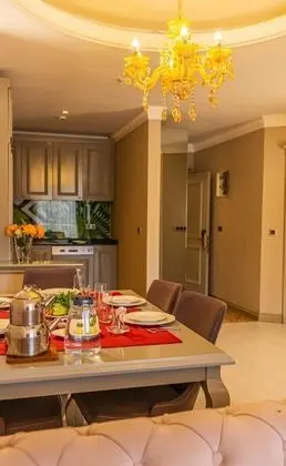 3 +1 Palace Suite