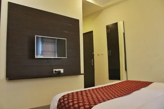 Deluxe Tek Büyük Yataklı Oda, 1 Çift Kişilik Yatak, Sigara İçilmez
