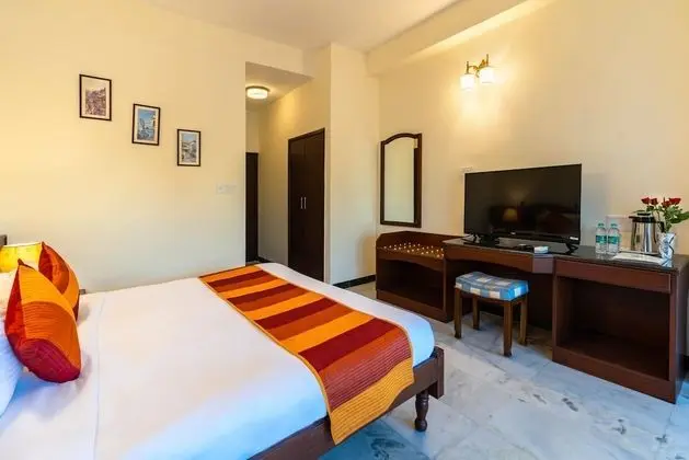 Deluxe Tek Büyük veya İki Ayrı Yataklı Oda, 1 Yatak Odası, Sigara İçilmez, Göl Manzaralı