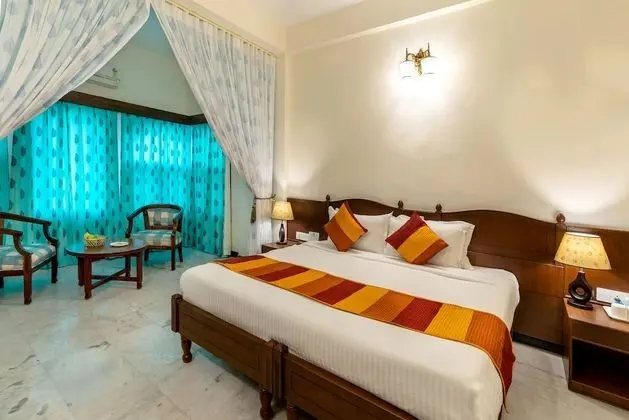 Deluxe Tek Büyük veya İki Ayrı Yataklı Oda, 1 Yatak Odası, Sigara İçilmez, Göl Manzaralı