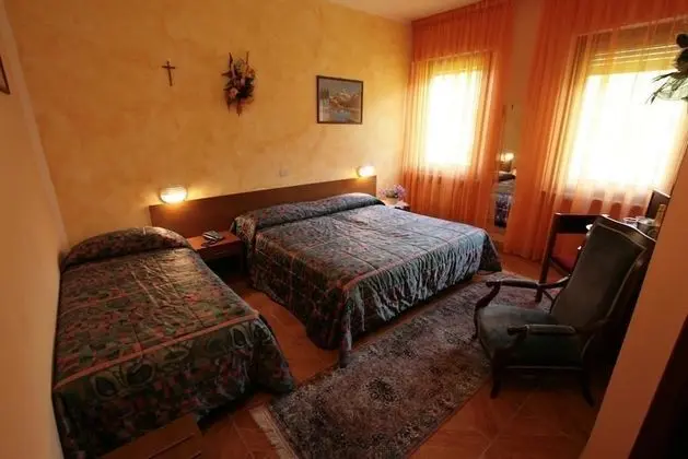 Family Üç Kişilik Oda