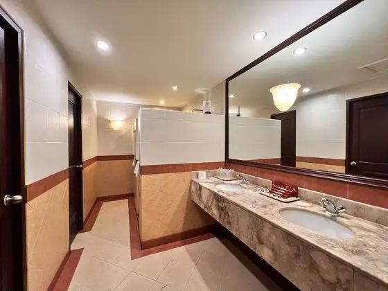 Grand Family Suite for 10 Persons