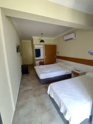Tek Büyük Yataklı Oda