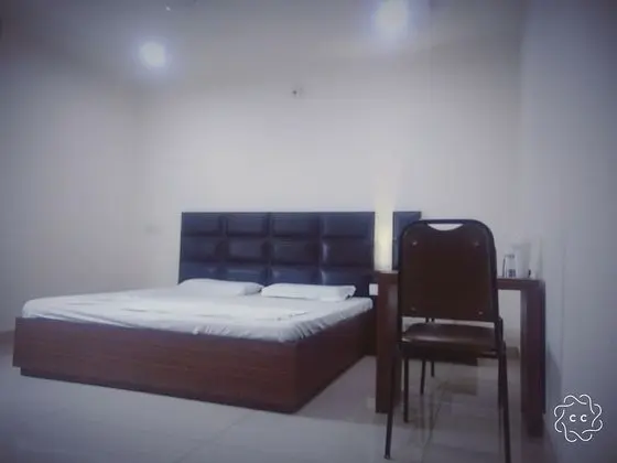 Luxury Tek Büyük Yataklı Oda