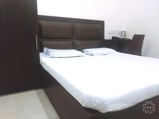 Luxury Tek Büyük Yataklı Oda
