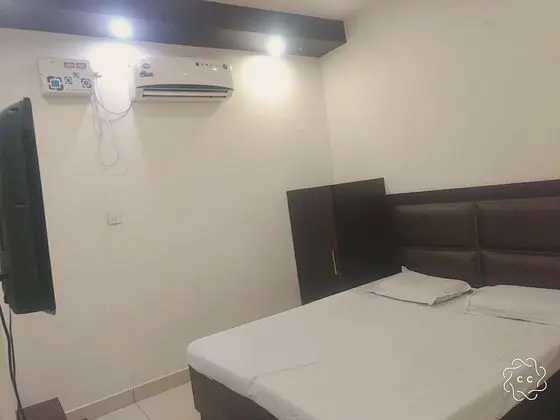 Luxury Tek Büyük Yataklı Oda