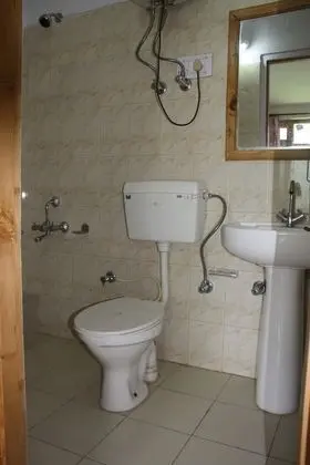 Basic Tek Büyük Yataklı Oda, 1 Büyük (Queen) Boy Yatak