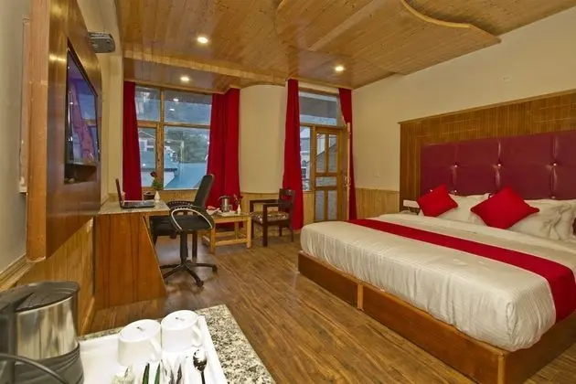 Premium Room Hill View with Balcony