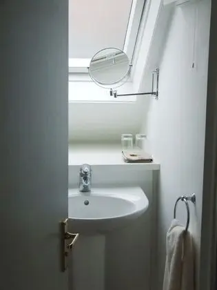 Tek Büyük Yataklı Oda, Banyolu/Duşlu