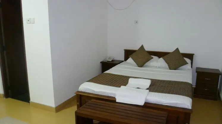 Comfort Tek Büyük Yataklı Oda, 1 En Büyük (King) Boy Yatak ve Çekyat, Engellilere Uygun