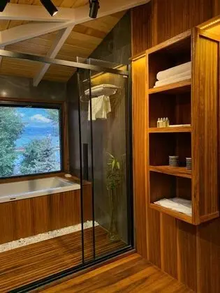 Premium Room, Kısmi Göl Manzaralı, Şömineli ve Jakuzili