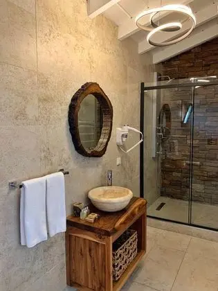 Standart Oda, Bahçe Manzaralı, Balkonlu