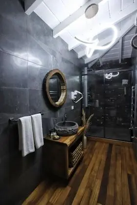 Standart Oda, Bahçe Manzaralı, Balkonlu