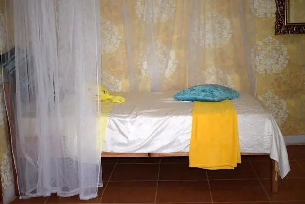 Deluxe Tek Büyük Yataklı Oda, 1 Büyük (Queen) Boy Yatak, Bahçe Manzaralı, Zemin Kat
