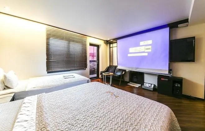 Business Çatı Katı Süiti (Penthouse)