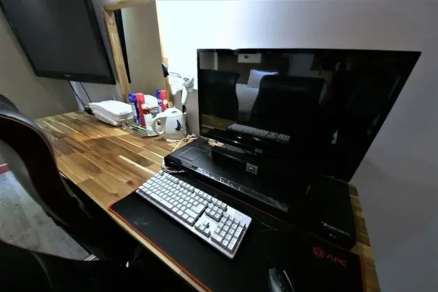 Business Tek Büyük Yataklı Oda