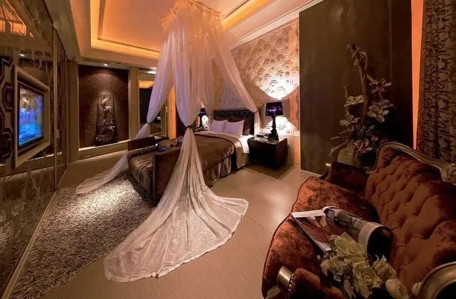 Design Tek Büyük Yataklı Oda, 1 Yatak Odası