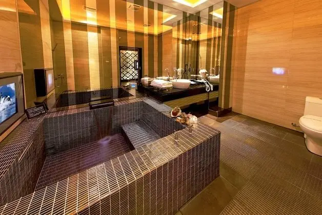 Design Tek Büyük Yataklı Oda, 1 Yatak Odası