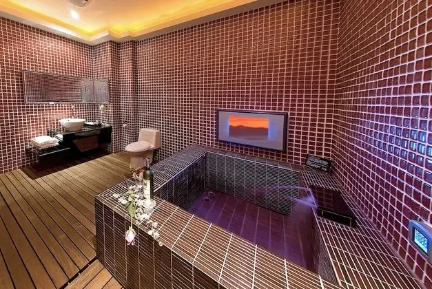 Design Tek Büyük Yataklı Oda, 1 Yatak Odası