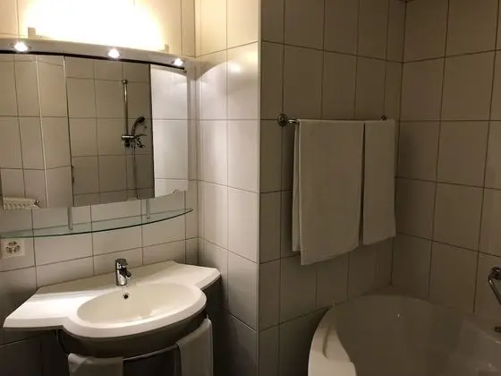Business Tek Büyük Yataklı Oda, 1 Yatak Odası, Tepe Manzaralı