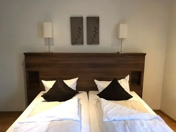 Tek Büyük veya İki Ayrı Yataklı Oda