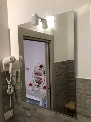 Tek Büyük Yataklı Oda, Balkon