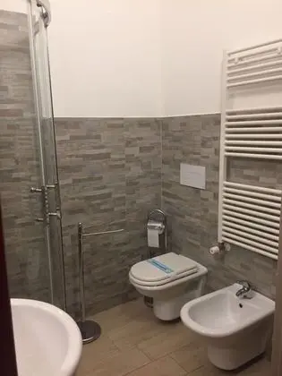 Tek Büyük Yataklı Oda, Sigara İçilmez