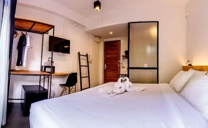 Deluxe Tek Büyük Yataklı Oda