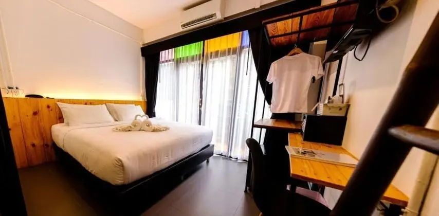 Deluxe Tek Büyük Yataklı Oda