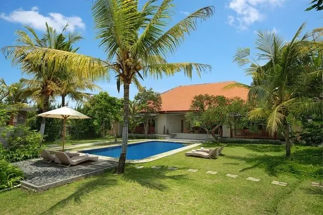 Villa, 4 Yatak Odası, Kişiye Özel Havuzlu