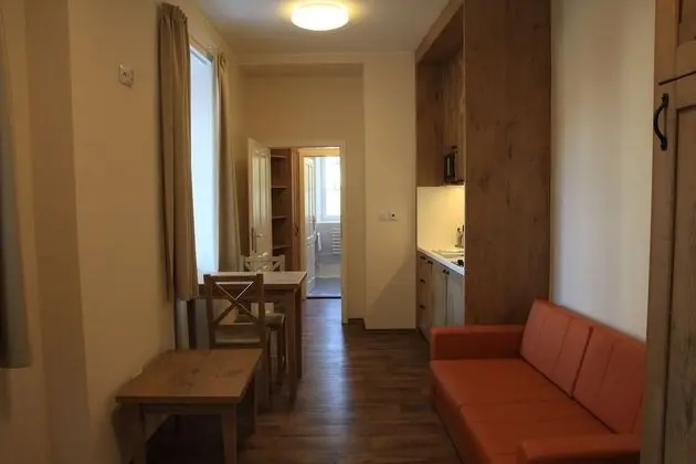 Apart Daire, Küçük Mutfak (L)