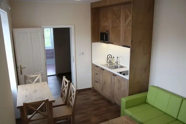 Apart Daire, Küçük Mutfak (L)