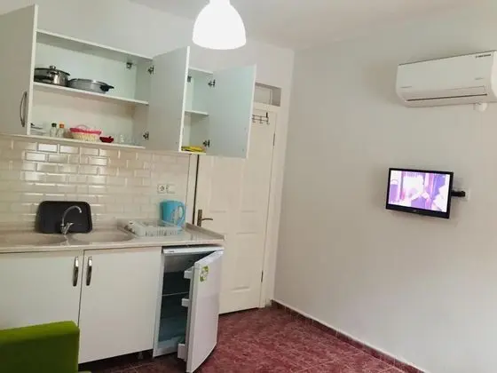 Daire-Tek Yatak Odalı, Havuz Manzaralı, Balkonlu