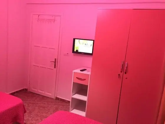 Suite-Iki Yatak Odalı, Havuz Manzaralı, Balkonlu