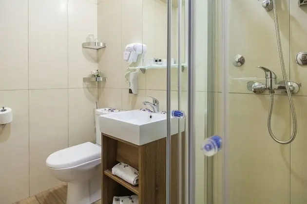 Superior Tek Büyük Yataklı Oda, 1 Çift Kişilik Yatak ve Çekyat, Balkon, Dağ Manzaralı