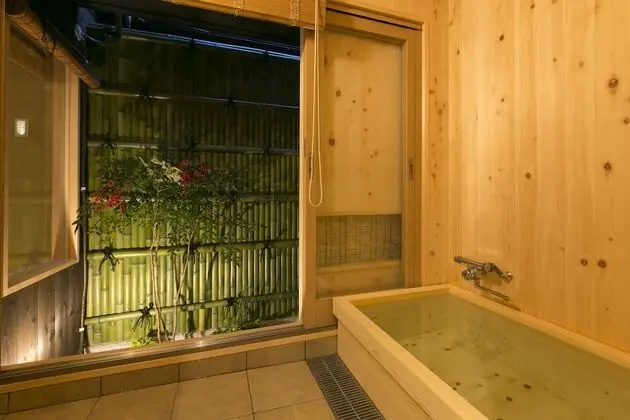 Traditional Ev (Japanese Style)