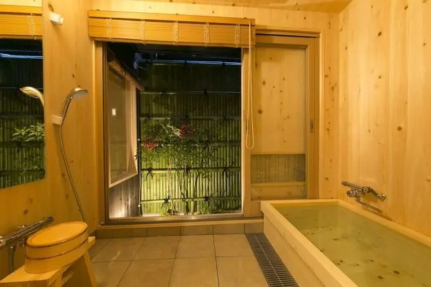 Traditional Ev (Japanese Style)