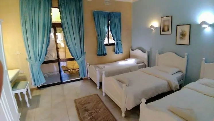 Villa Aya