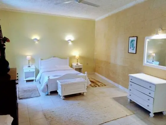 Villa Aya