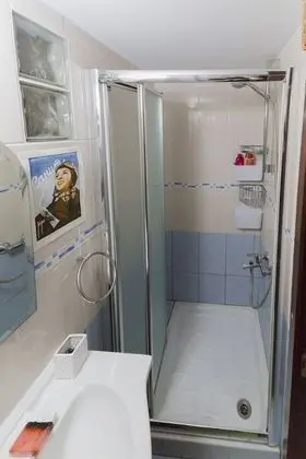 Traditional Ortak Ranzalı Oda, Sadece kadınlar için, Sigara İçilmez