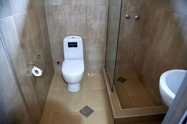 Basic Üç Kişilik Oda