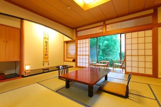 Deluxe Oda, Özel Banyo (Japanese style, with cypress bath)