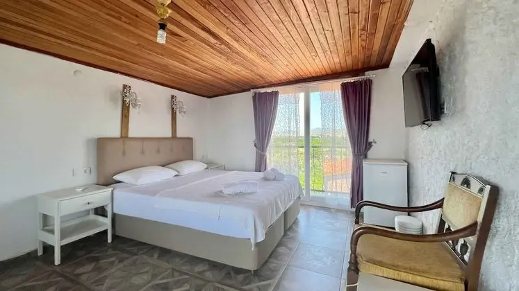 Comfort Tek Büyük Yataklı Oda