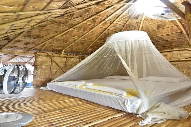 Bamboo Bungalow B