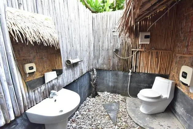 Bamboo Bungalow B