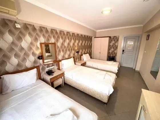Triple, Şehir Manzaralı, Balkonlu