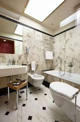 Superior Tek Büyük veya İki Ayrı Yataklı Oda