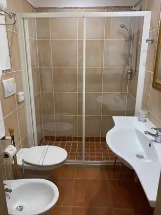 Economy Tek Büyük Yataklı Oda