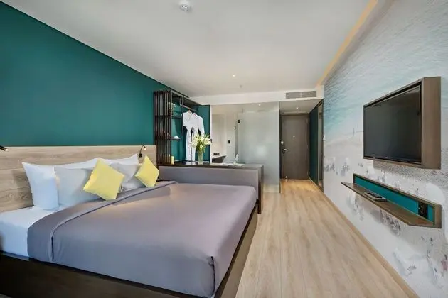 Deluxe Tek Büyük Yataklı Oda, Balkon, Şehir Manzaralı